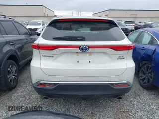2021 Toyota Venza LE with VIN JTEAAAAH9MJ069812, listed as a IAAI auction lot 41885024 with Not Provided miles and . Bid and sale history available at carsss.com. Image 17.