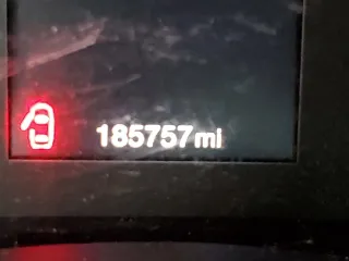 2015 Jeep Renegade Latitude with VIN ZACCJABTXFPB82218, listed as a Copart auction lot 51634875 with 185,757 mi miles and Salvage Title. Bid and sale history available at carsss.com. Image 9.