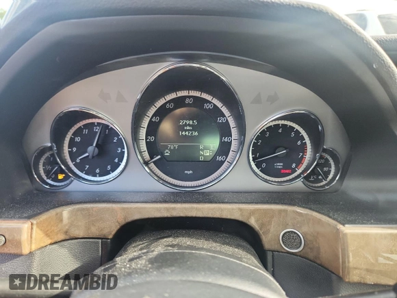 2011 Mercedes-Benz E 350 Luxury with VIN WDDHF8HB7BA444162, listed as a Copart auction lot 65383905 with 144,236 mi miles and Clean title. Bid and sale history available at DreamBid. Image 9.