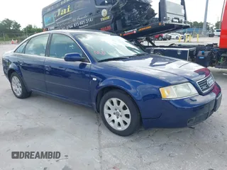 1999 Audi A6 z VIN WAUBA34BXXN117517, wystawiony jako IAAI lot #42453727 z przebiegiem 155 837 mil mil oraz . Historia ofert i sprzedaży dostępna na DreamBid. Obrazek 1.