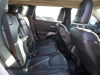 2017 Jeep Cherokee Trailhawk L Plus with VIN 1C4PJMBS3HD214387, listed as a Copart auction lot 43156585 with 84,246 mi miles and Salvage Title. Bid and sale history available at carsss.com. Image 11.