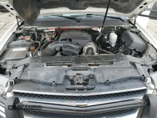 2008 Chevrolet Suburban LT w/3LT with VIN 1GNFK16368J232675, listed as a Copart auction lot 50056095 with 210,518 mi miles and Salvage Title. Bid and sale history available at carsss.com. Image 12.