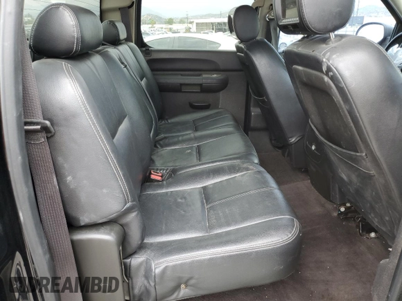 2013 GMC Sierra 1500 SLE z VIN 3GTP1VE07DG353533, wystawiony jako Copart lot #59352425 z przebiegiem 172 273 mil mil oraz Szkoda całkowita • Salvage title. Historia ofert i sprzedaży dostępna na DreamBid. Obrazek 10.