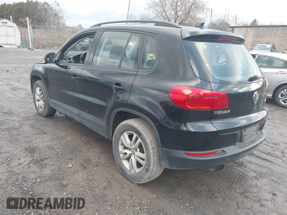 2015 Volkswagen Tiguan SE z VIN WVGBV7AXXFW612903, wystawiony jako IAAI lot #41017461 z przebiegiem 149 297 mil mil oraz . Historia ofert i sprzedaży dostępna na DreamBid. Obrazek 3.