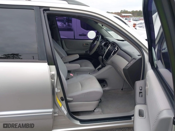 2007 Toyota Highlander with VIN JTEHP21A970208191, listed as a IAAI auction lot 41339775 with 141,496 mi miles. Bid and sale history available at carsss.com. Image 5.