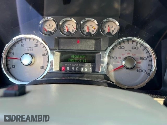2008 Ford F-350 XL с VIN 1FTWW33R98EA23148, выставлен на аукционе Copart как лот 45011285 с пробегом 252 851 миль миль и Чистый • Clean title. История ставок и продаж доступна на DreamBid. Изображение 8.
