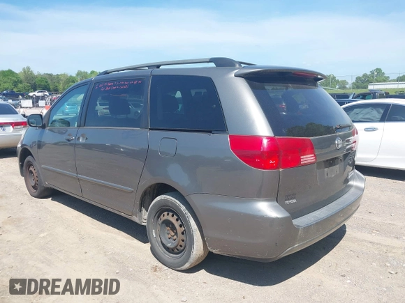 2004 Toyota Sienna CE with VIN 5TDZA23C34S092715, listed as a IAAI auction lot 42148090 with 188,710 mi miles. Bid and sale history available at carsss.com. Image 3.