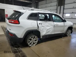2016 Jeep Cherokee Latitude with VIN 1C4PJMCB3GW157626, listed as a Copart auction lot 50711785 with 133,564 mi miles and Salvage Title. Bid and sale history available at carsss.com. Image 3.
