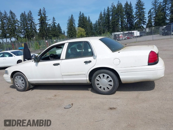 2007 Ford Police Interceptor with VIN 2FAHP71W47X157557, listed as a IAAI auction lot 42130542 with Not provided miles and . Bid and sale history available at DreamBid. Image 14.