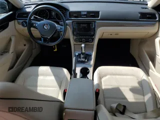 2018 Volkswagen Passat SE с VIN 1VWBA7A3XJC021295, выставлен на аукционе Copart как лот 60240625 с пробегом 33 986 миль миль и Списание • Salvage title. История ставок и продаж доступна на DreamBid. Изображение 8.