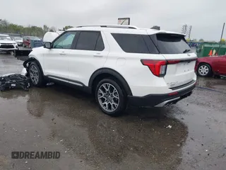 2025 Ford Explorer Platinum with VIN 1FMWK8HC7SGB14729, listed as a IAAI auction lot 41942013 with 1,264 mi miles and . Bid and sale history available at DreamBid. Image 3.