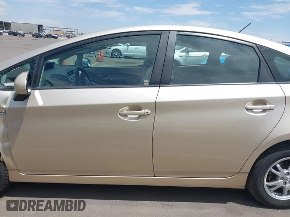 2010 Toyota Prius II with VIN JTDKN3DUXA0052326, listed as a IAAI auction lot 42030858 with 183,046 mi miles and . Bid and sale history available at carsss.com. Image 14.