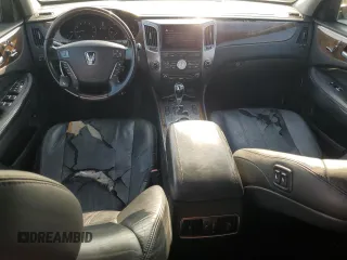 2011 Hyundai Equus Signature z VIN KMHGH4JF7BU028886, wystawiony jako Copart lot #71479314 z przebiegiem 132 078 mil mil oraz Szkody całkowita. Historia ofert i sprzedaży dostępna na DreamBid. Obrazek 8.