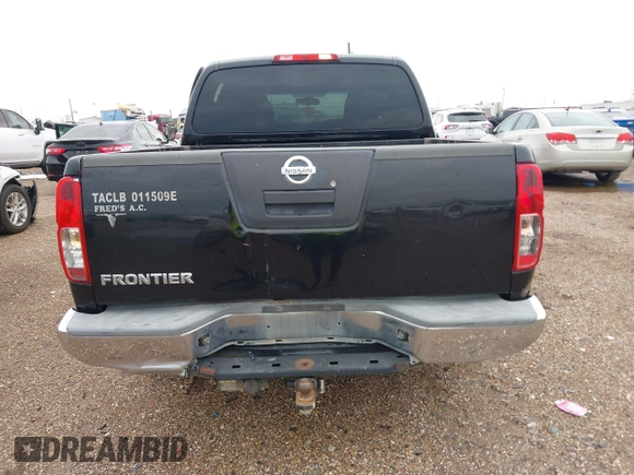 2011 Nissan Frontier SL z VIN 1N6AD0ER7BC412933, wystawiony jako IAAI lot #42362309 z przebiegiem 256 192 mil mil oraz . Historia ofert i sprzedaży dostępna na DreamBid. Obrazek 16.