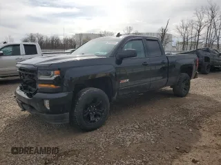 2018 Chevrolet Silverado 1500 LT with VIN 2GCVKREC4J1108974, listed as a Copart auction lot 52732225 with 117,626 mi miles and Salvage Title. Bid and sale history available at DreamBid. Image 1.