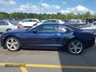 2010 Chevrolet Camaro 2SS z VIN 2G1FT1EW7A9222832, wystawiony jako IAAI lot #41941455 z przebiegiem 133 857 mil mil oraz . Historia ofert i sprzedaży dostępna na DreamBid. Obrazek 14.