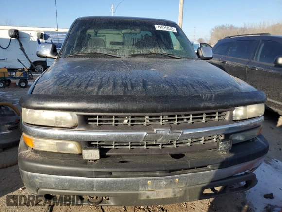 2002 Chevrolet Silverado 1500 LS with VIN 2GCEK19V221150025, listed as a Copart auction lot 41816045 with 246,070 mi miles and Salvage Title. Bid and sale history available at DreamBid. Image 5.