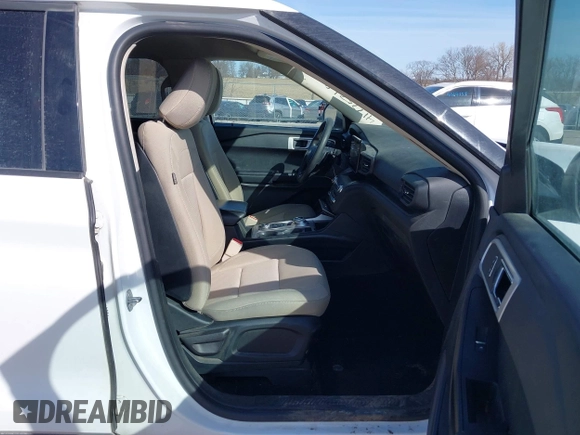 2020 Ford Explorer with VIN 1FMSK8BHXLGA19649, listed as a IAAI auction lot 41775268 with 155,716 mi miles. Bid and sale history available at carsss.com. Image 5.