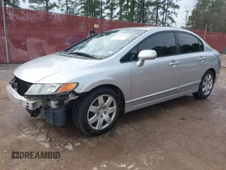 2006 Honda Civic LX z VIN 1HGFA16546L005713, wystawiony jako IAAI lot #41554770 z przebiegiem 110 545 mil mil oraz . Historia ofert i sprzedaży dostępna na DreamBid. Obrazek 18.