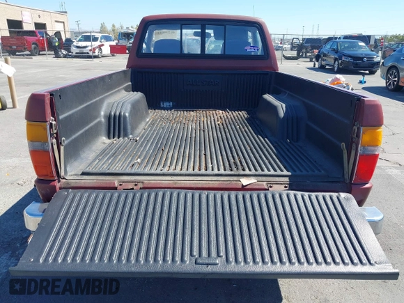 1988 Toyota Pickup с VIN JT4RN50A6J5133493, выставлен на аукционе IAAI как лот 40299081 с пробегом 105 705 миль миль и . История ставок и продаж доступна на DreamBid. Изображение 8.