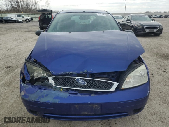 2005 Ford Focus S with VIN 3FAFP37N85R101955, listed as a Copart auction lot 53199895 with 135,984 mi miles and Salvage Title. Bid and sale history available at carsss.com. Image 5.