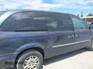 2007 Dodge Grand Caravan z VIN 1D8GP24E17B251315, wystawiony jako IAAI lot #42527469 z przebiegiem 249 267 mil mil oraz . Historia ofert i sprzedaży dostępna na DreamBid. Obrazek 6.