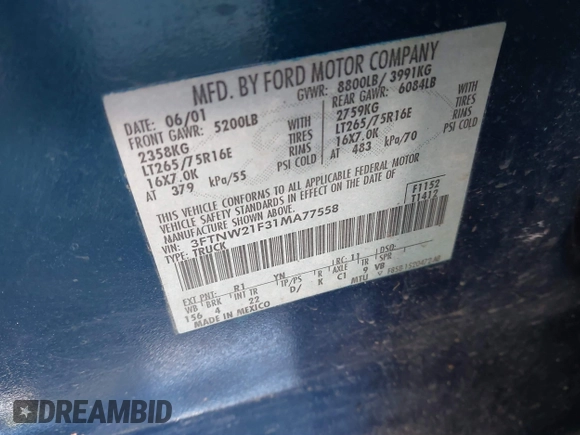 2001 Ford Super Duty F-250 XL with VIN 3FTNW21F31MA77558, listed as a IAAI auction lot 41536844 with 247,531 mi miles. Bid and sale history available at carsss.com. Image 9.