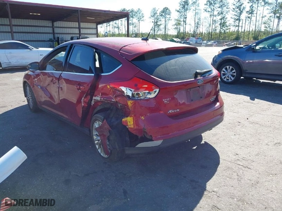 2015 Ford Focus Titanium with VIN 1FADP3N28FL215499, listed as a IAAI auction lot 41839092 with 152,102 mi miles. Bid and sale history available at carsss.com. Image 3.