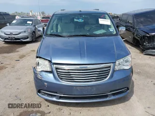 2011 Chrysler Town & Country Limited with VIN 2A4RR6DG0BR716004, listed as a IAAI auction lot 41885649 with 235,612 mi miles. Bid and sale history available at carsss.com. Image 12.