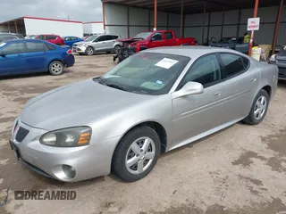 2008 Pontiac Grand Prix z VIN 2G2WP552381115340, wystawiony jako IAAI lot #42117812 z przebiegiem 168 029 mil mil oraz . Historia ofert i sprzedaży dostępna na DreamBid. Obrazek 17.