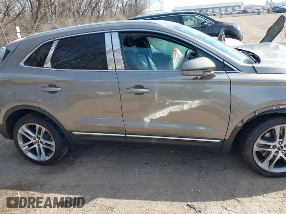 2017 Lincoln MKC Reserve with VIN 5LMCJ3D92HUL08269, listed as a IAAI auction lot 41859297 with 115,691 mi miles and . Bid and sale history available at DreamBid. Image 13.