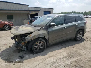 2015 Toyota Highlander XLE with VIN 5TDJKRFH1FS199789, listed as a Copart auction lot 59281075 with Not provided miles and Salvage title. Bid and sale history available at DreamBid. Image 1.