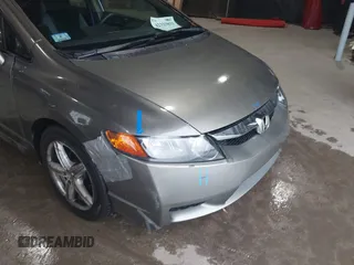 2006 Honda Civic LX z VIN 2HGFA16516H518446, wystawiony jako IAAI lot #42323833 z przebiegiem 222 934 mil mil oraz . Historia ofert i sprzedaży dostępna na DreamBid. Obrazek 6.
