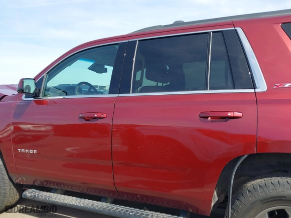 2018 Chevrolet Tahoe LT with VIN 1GNSKBKC0JR213007, listed as a IAAI auction lot 41613263 with 137,537 mi miles. Bid and sale history available at carsss.com. Image 14.