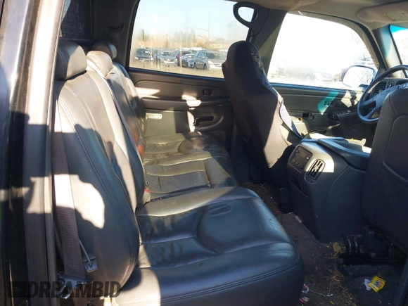 2003 Chevrolet Avalanche z VIN 3GNEK13T53G298810, wystawiony jako IAAI lot #41818384 z przebiegiem 249 898 mil mil oraz . Historia ofert i sprzedaży dostępna na DreamBid. Obrazek 8.