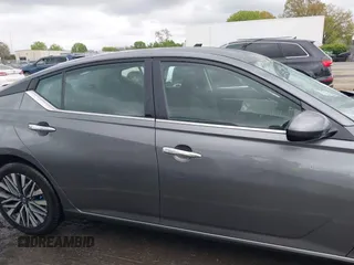 2023 Nissan Altima SV z VIN 1N4BL4DV7PN328287, wystawiony jako IAAI lot #41922893 z przebiegiem 59 289 mil mil oraz . Historia ofert i sprzedaży dostępna na DreamBid. Obrazek 13.