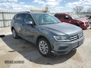 2018 Volkswagen Tiguan S z VIN 3VV1B7AX0JM068527, wystawiony jako Copart lot #51419805 z przebiegiem 86 169 mil mil oraz Szkoda całkowita • Salvage title. Historia ofert i sprzedaży dostępna na DreamBid. Obrazek 4.
