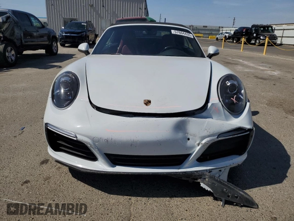 2018 Porsche 911 Carrera with VIN WP0CA2A90JS138078, listed as a Copart auction lot 57604435 with 32,841 mi miles and Salvage title. Bid and sale history available at DreamBid. Image 5.