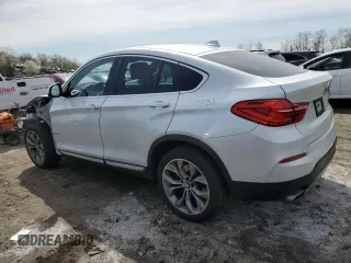 2018 BMW X4 xDrive28i with VIN 5UXXW3C5XJ0Z59928, listed as a Copart auction lot 48525724 with 87,696 mi miles. Bid and sale history available at carsss.com. Image 2.