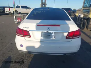 2015 Mercedes-Benz E-Class E 400 with VIN WDDKJ6FB3FF303383, listed as a IAAI auction lot 41818692 with 62,839 mi miles. Bid and sale history available at carsss.com. Image 17.