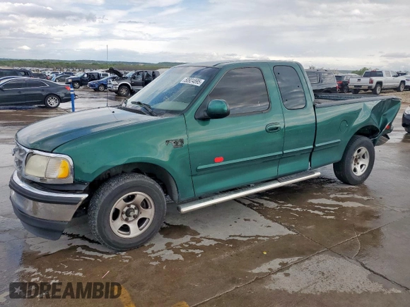 1999 Ford F-150 XL with VIN 1FTRX17L4XNA12190, listed as a Copart auction lot 50924895 with 199,860 mi miles and Salvage Title. Bid and sale history available at carsss.com. Image 1.
