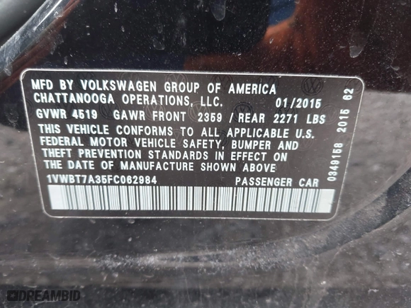2015 Volkswagen Passat 1.8T Sport with VIN 1VWBT7A35FC062984, listed as a IAAI auction lot 42053939 with 106,095 mi miles. Bid and sale history available at carsss.com. Image 9.