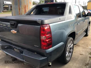 2008 Chevrolet Avalanche LTZ with VIN 3GNFK12368G179855, listed as a Copart auction lot 80298144 with 236,884 mi miles and Clean Title. Bid and sale history available at carsss.com. Image 4.