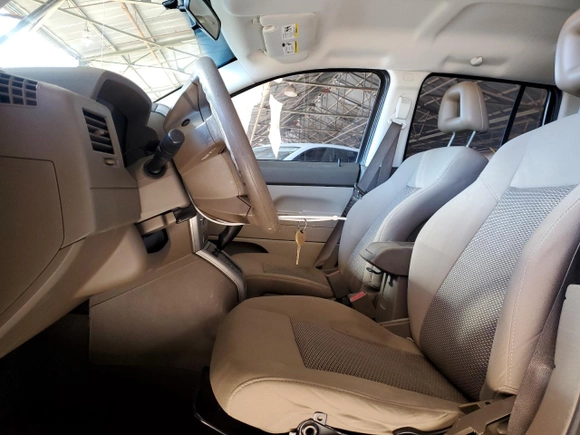 2007 Jeep Compass Sport with VIN 1J8FT47W17D196481, listed as a Copart auction lot 50639085 with 120,490 mi miles and Clean Title. Bid and sale history available at carsss.com. Image 7.