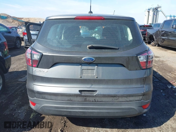 2017 Ford Escape S z VIN 1FMCU0F75HUD15558, wystawiony jako IAAI lot #41890712 z przebiegiem 158 441 mil mil oraz . Historia ofert i sprzedaży dostępna na DreamBid. Obrazek 16.