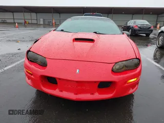 1999 Chevrolet Camaro Z28 z VIN 2G1FP22G2X2112215, wystawiony jako IAAI lot #41459474 z przebiegiem 106 832 mil mil oraz . Historia ofert i sprzedaży dostępna na DreamBid. Obrazek 12.
