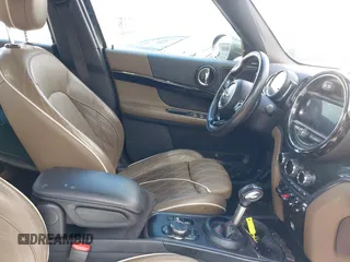 2019 MINI Countryman Cooper S с VIN WMZYT5C53K3J88318, выставлен на аукционе IAAI как лот 42008099 с пробегом 112 263 миль миль и . История ставок и продаж доступна на DreamBid. Изображение 5.