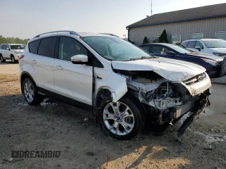 2015 Ford Escape Titanium with VIN 1FMCU9J92FUC09093, listed as a Copart auction lot 59089915 with 62,382 mi miles and Non repairable. Bid and sale history available at DreamBid. Image 4.