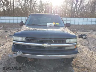 2005 Chevrolet Tahoe LS with VIN 1GNEK13T75J126912, listed as a IAAI auction lot 41370116 with 242,937 mi miles. Bid and sale history available at carsss.com. Image 12.