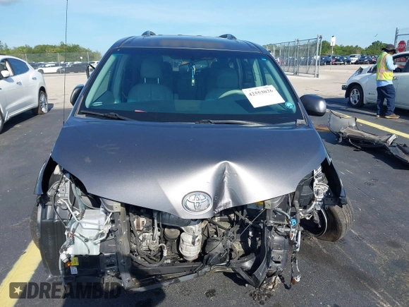2011 Toyota Sienna XLE AAS with VIN 5TDYK3DC9BS117594, listed as a IAAI auction lot 42553026 with 156,808 mi miles and . Bid and sale history available at DreamBid. Image 13.
